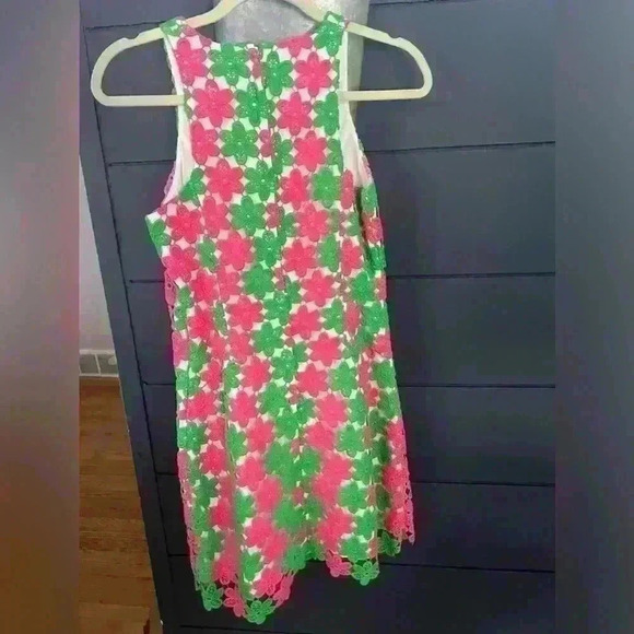 Lilly Pulitzer 'PEARL' Dress Pink & Green Crochet Lace Flower Sheath Sz 2 - Picture 2 of 4